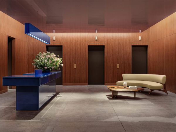 一間現(xiàn)代風(fēng)格的辦公室設(shè)計特點